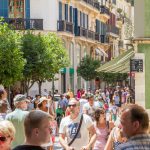 La Mesa del Turismo exige que España levante las restricciones para "salvar el verano"