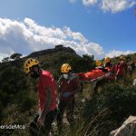 Bomberos de Mallorca rescatan a una senderista que ha sufrido una torcedura de tobillo en Alcúdia