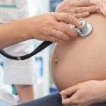 Un estudio no encuentra reacciones adversas de la vacuna en embarazadas