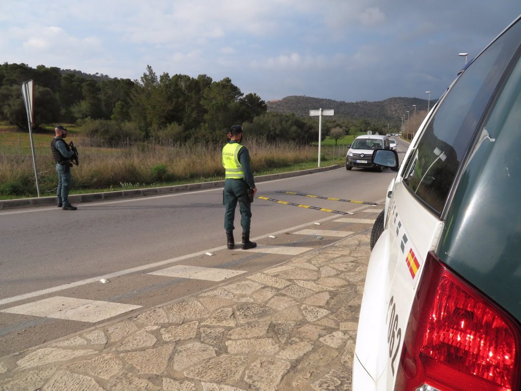La Guardia Civil disuelve cuatro fiestas y encuentros ilegales en varios puntos de Mallorca