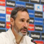 Vicente Moreno: "Quiero enviar un fuerte abrazo al entrenador del Real Mallorca"