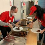 1.300 comidas solidarias de SOS Mamás, Es Refugi y Tardor con el apoyo de Coca-Cola