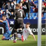 El Mallorca le da vida al Levante en la lucha por la permanencia (2-0)