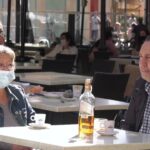Bares y restaurantes exigen la implantación del pasaporte Covid para evitar los cierres de negocios